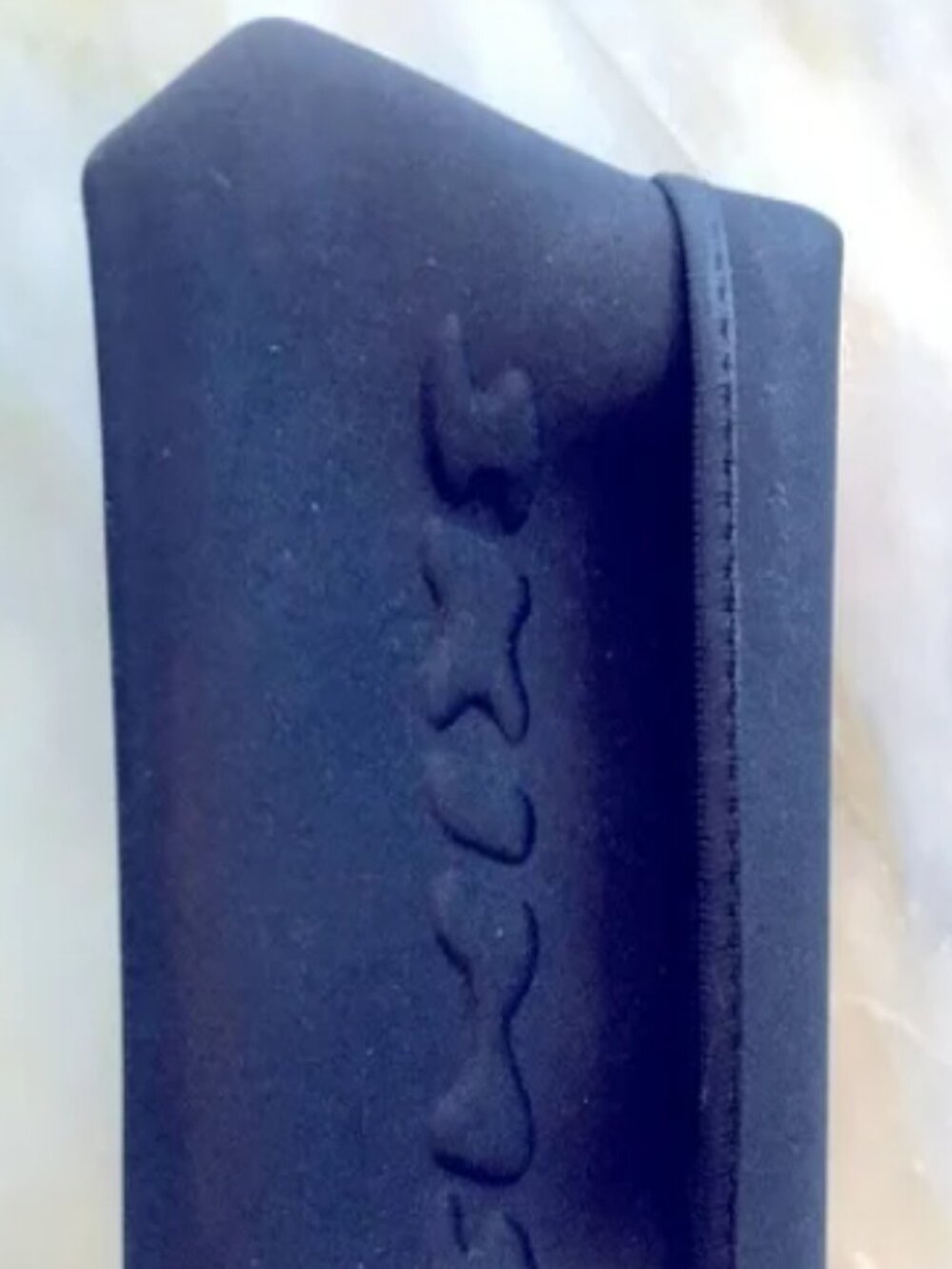 ✨ SKIMS Onyx Neoprene Cosmetic / Makeup Bag ✨